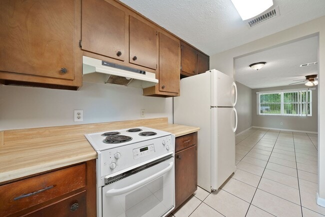 Photo - Now available in Lynn Haven, great location