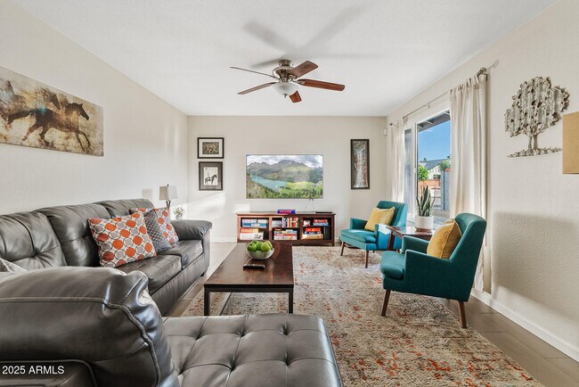 Photo - 1310 E Bishop Dr Casa