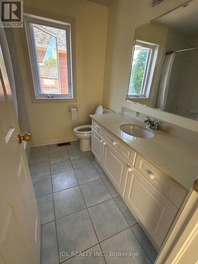 Photo - 30 Baintree St