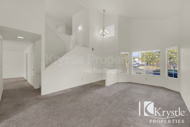 Photo - 267 Quartz Ln