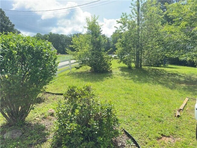 Photo - 67 Barker Trail Rd