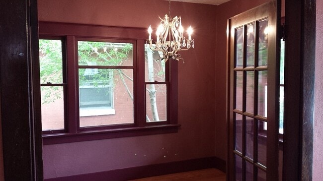 Photo - 497 Chester St