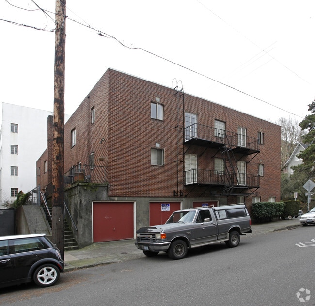 Photo - Elite Court Apartments