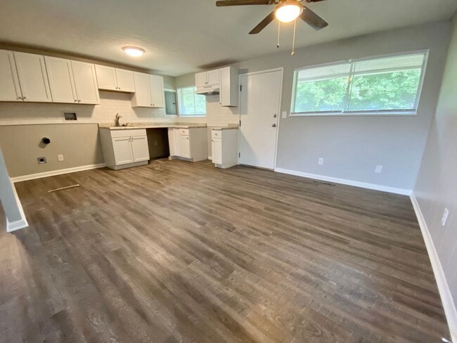 Photo - 4318 Shroyer Rd