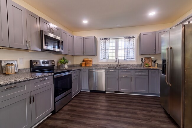 Photo - 54 Pilgrim Ct