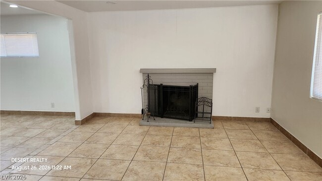 4709 Heidi Cir
