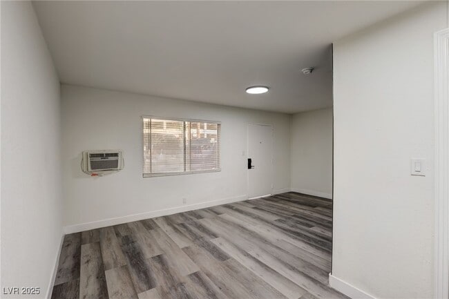 Photo - 1922 Fairfield Ave Unidad 102