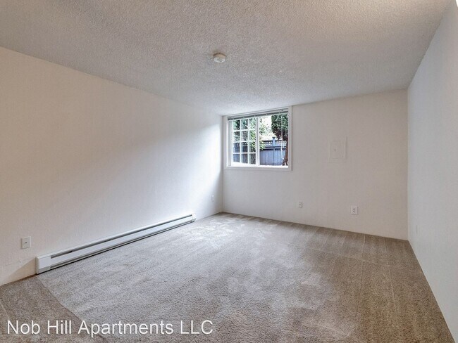 Photo - 2431 NW Irving St Unidad 02