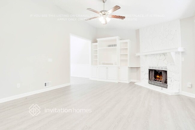 Photo - 4741 Carmichael Chase NE