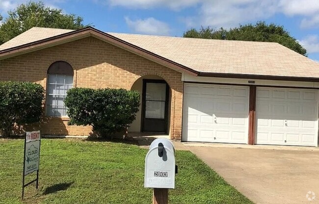 Building Photo - For Rent in Copperas Cove – 3 Bedroom Home...