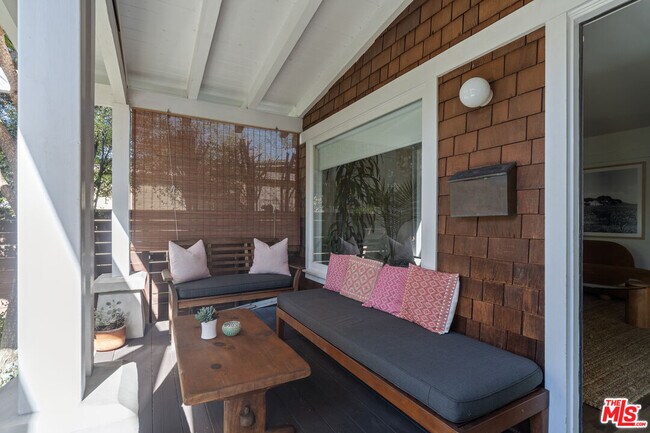 Photo - 1613 Cabrillo Ave
