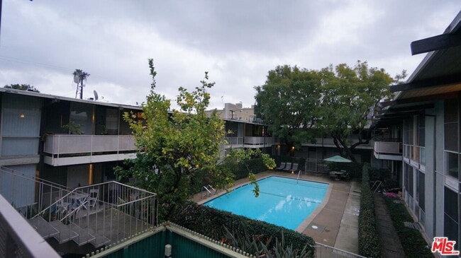 Photo - 11133 ROSE Ave Unit 26
