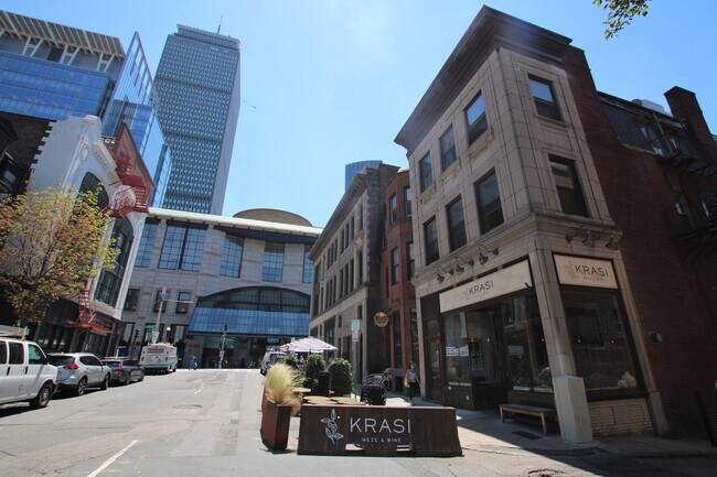 Photo - 48 Gloucester St Condo Unit 2