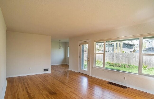 Photo - 4540 NE 20th Ave Unidad 4540