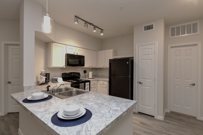 Kitchen island - Vista Bella