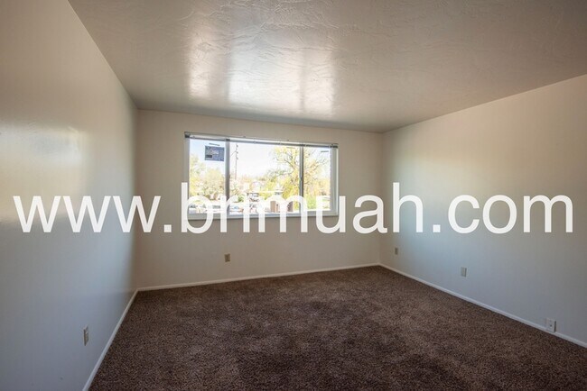 Photo - 4727 S 1300 E