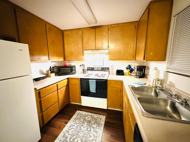 Photo - 1270 W Newlands Dr Unit 2