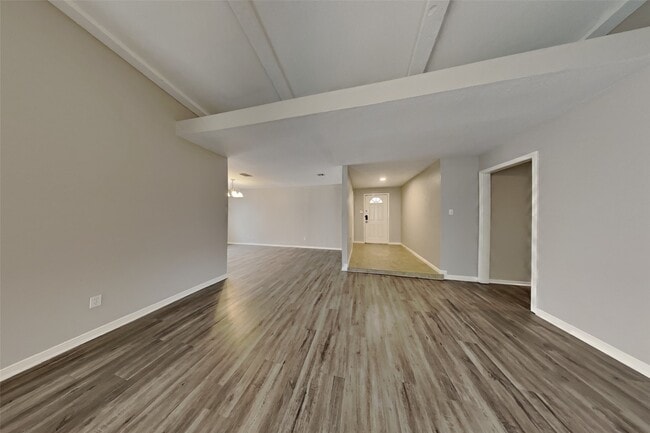 Photo - 22306 Red River Dr