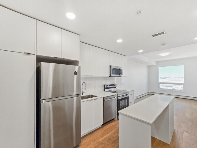 Photo - 8500-8519 19 Ave SE Unit 4307