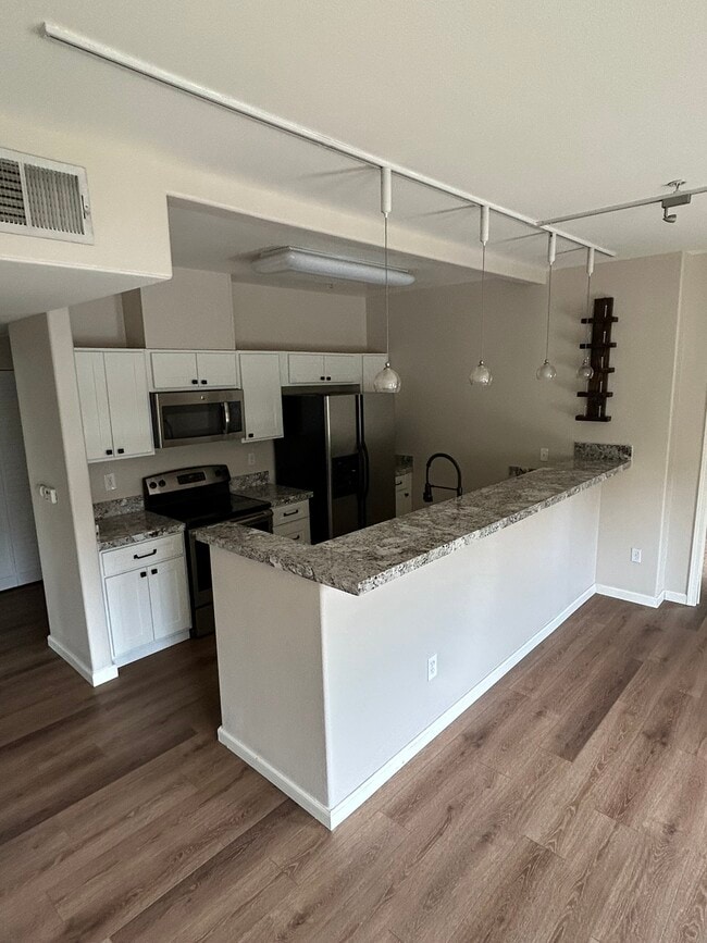 Building Photo - 4200 E Commerce Way Unit 813