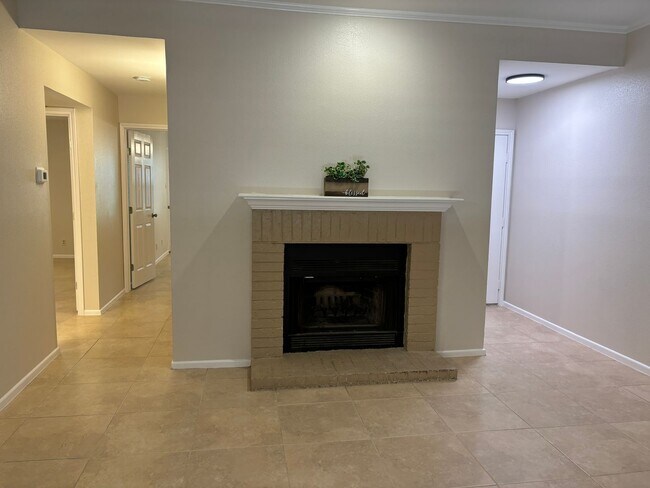 Photo - 10955 Wurzbach Rd