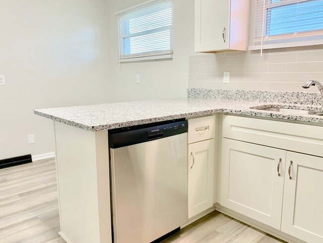 Photo - 3309 Armistead Dr