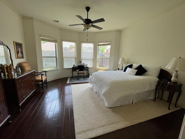Photo - 13117 Stoneleigh Terrace Dr
