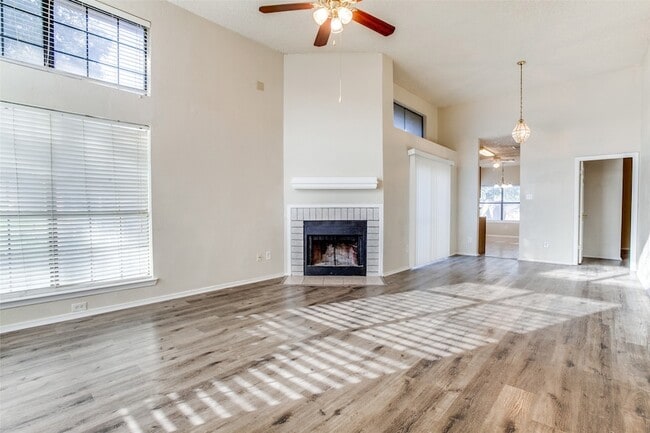 Photo - 451 Appomattox Dr