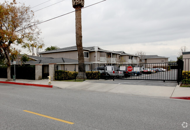 Building Photo - Vintage Park Apartments