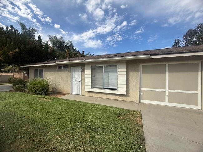 Building Photo - Charming 2 Bedroom 1 Bathroom in Yucaipa, Ca.