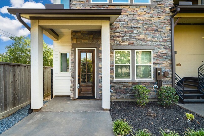 Building Photo - 2640 Fountain Key Blvd Rental