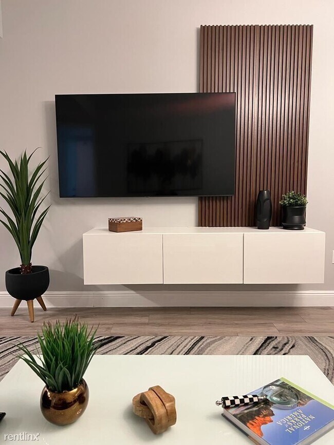 Photo - 2 br, 2 bath Condo - 2681 N Flamingo Rd Ap... Unit Apt 2306