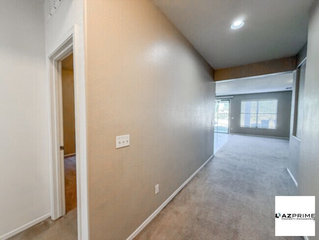 Photo - Exquisite 3/2 Tolleson House with Spacious Backyard!