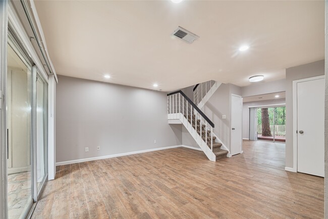 Photo - 2425 W Settler's Way