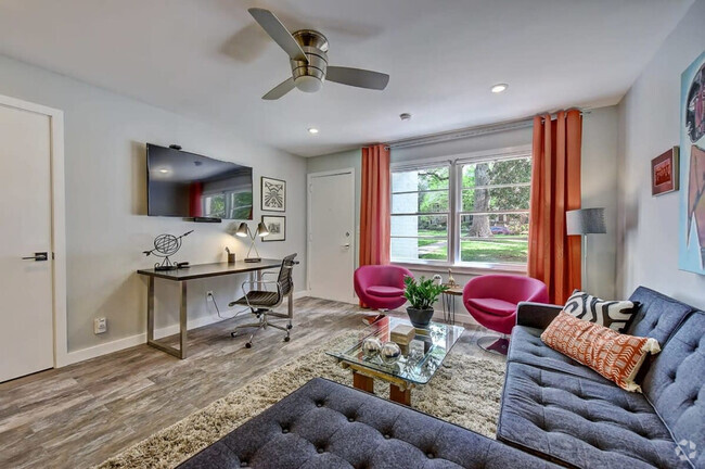 Building Photo - 510 Queens Rd Unit ID1043782P Rental