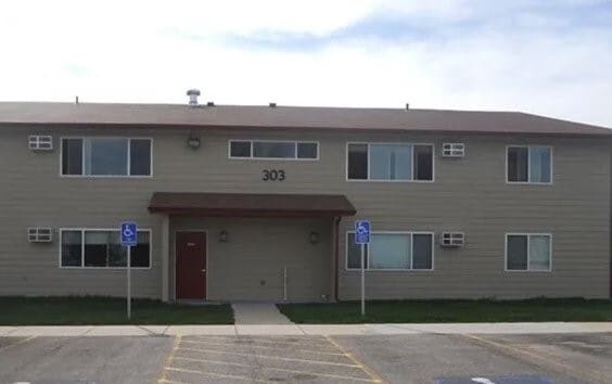 Photo - 303 Parker Dr