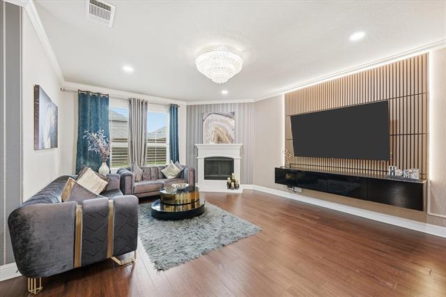 Photo - 3713 Wrexham St