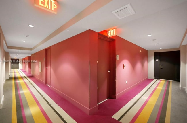 55 SE 6th St Unit 2105