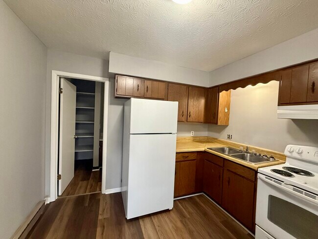 Photo - 1155 KY-3057 Unit B6