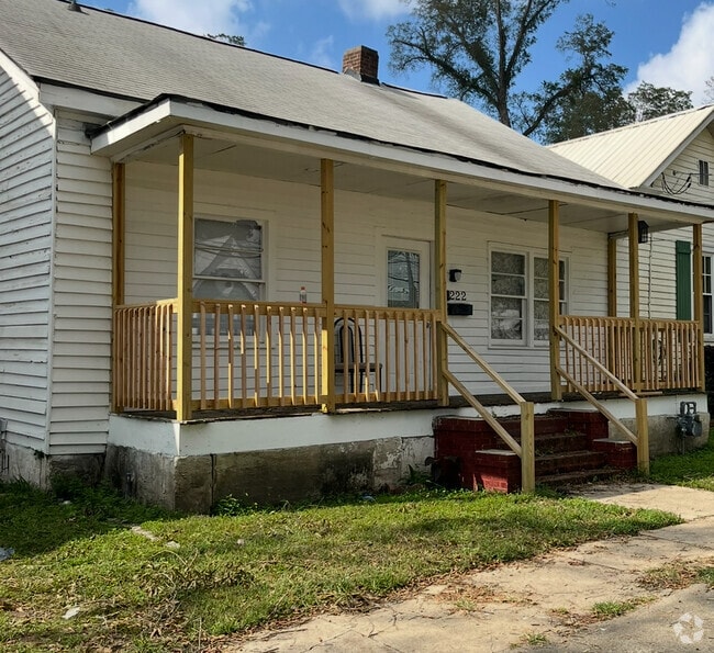 Building Photo - 222 Telfair St Rental