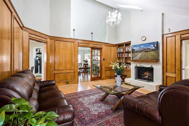 Photo - 2522 Crestedge Dr