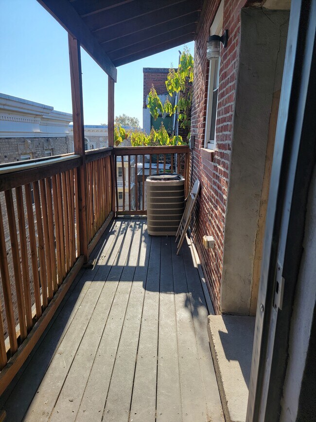 1311 S 52nd St Unit 4
