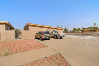 2 bedroom, 1 bathroom single-story duplex