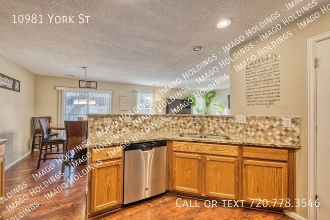 Photo - 10981 York St