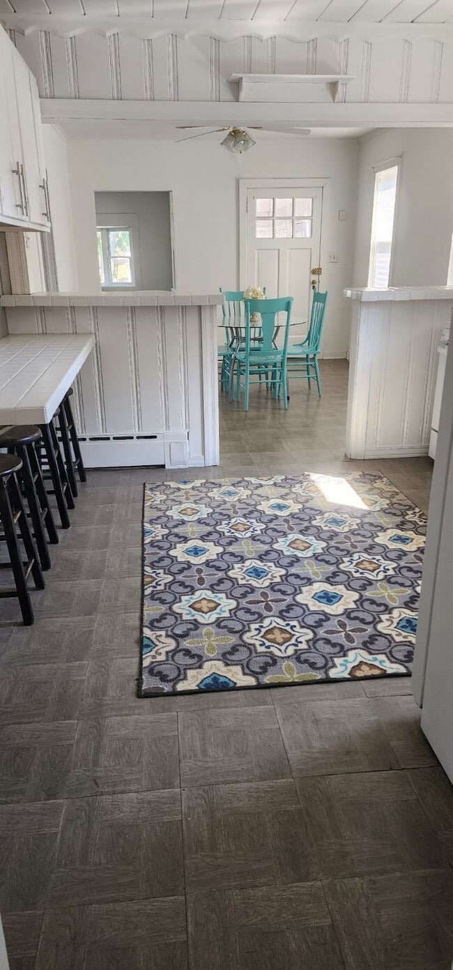 Photo - 10850 Parkside Ave