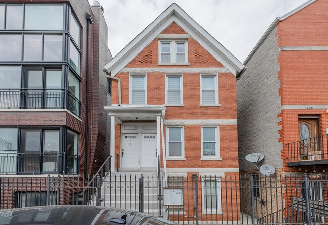 Building Photo - 1640 W Blackhawk St