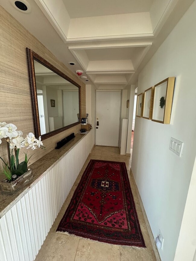 Photo - Luxury High-Rise Living with Panoramic Ocean Views at Yacht Harbor Towers Unidad 3709