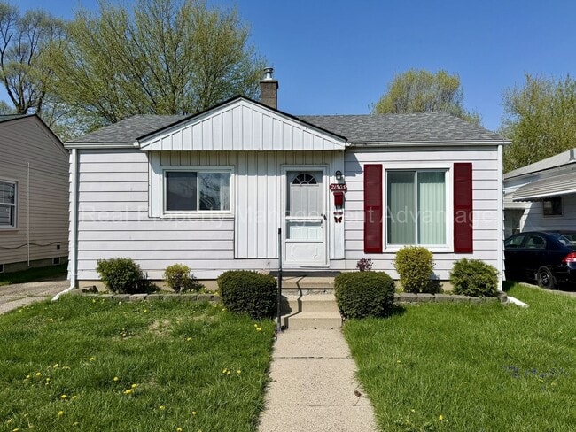 Building Photo - Meticulously Maintained 2 Bedroom Ranch with Large Backyard!