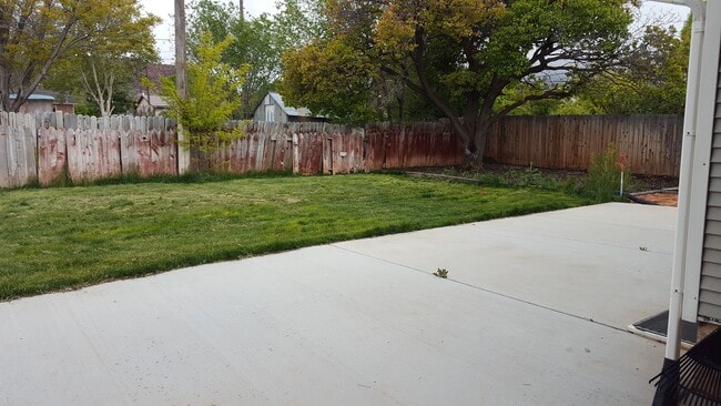 Photo - Close to schools and shopping