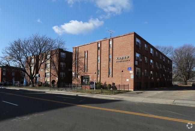 Garden Hill Apartments